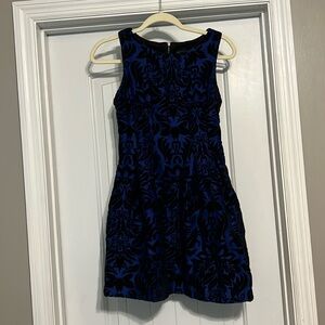 Size 4P Women’s Gabby Skye Dress